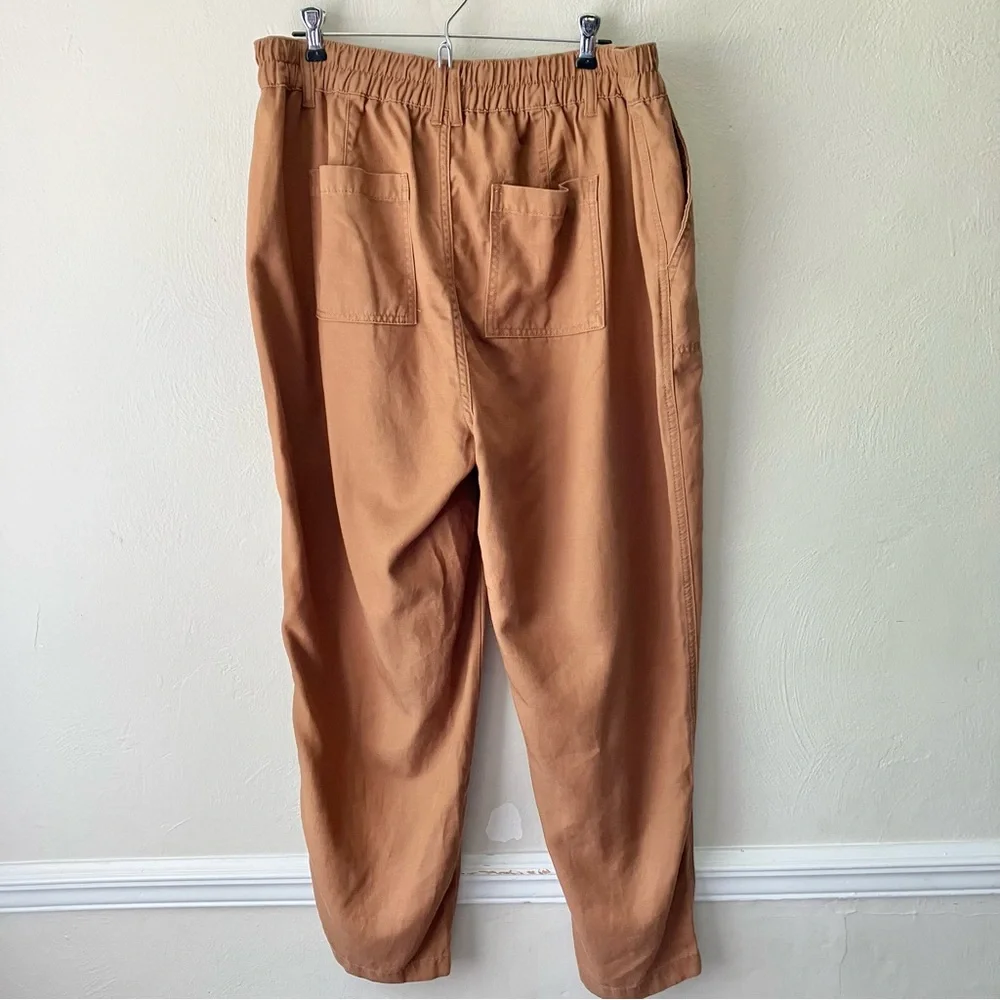 Wonderly Caramel Tan High Rise Button Fly Cropped Pants‎